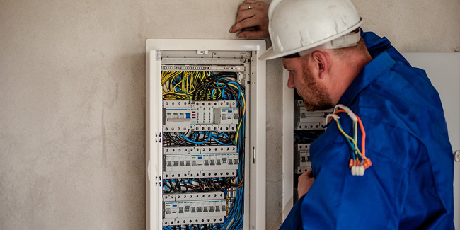 Pourquoi faut-il respecter les normes Ã©lectriques dans une maison ?
