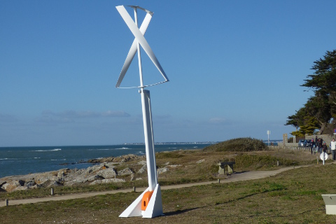 Une éolienne pour les particuliers facile à installer dans le jardin