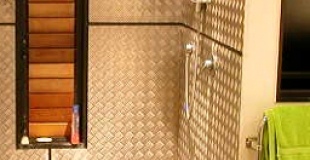 Pommeau de douche qui fuit : changer les joints