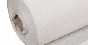 Le film polyane ou feutre géotextile pour le jardin