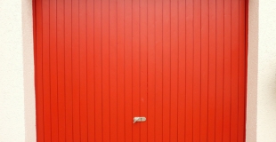 Comment bien choisir une porte de garage motorisée ?